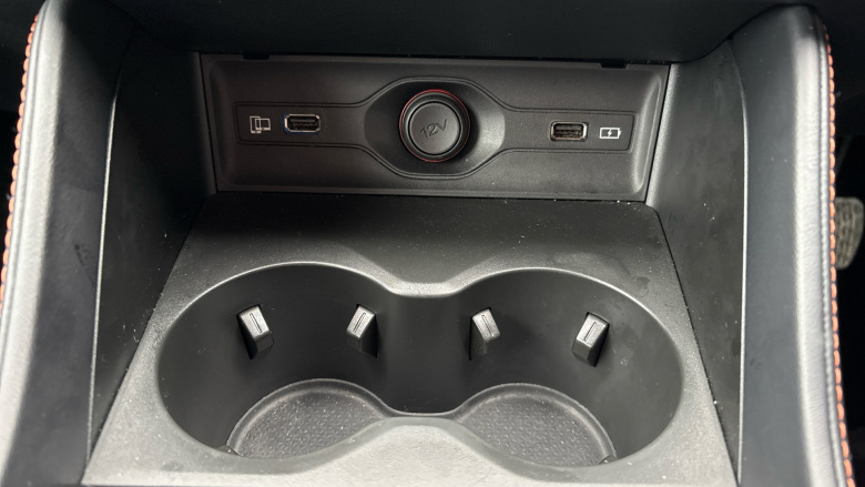 MG HS 1.5 T-GDI Trophy 5dr DCT Petrol Hatchback